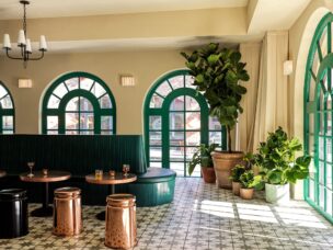 Cafe Tables: Customers: Bar Chelou bar chelou