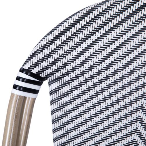 SDA-AD642107-BLKWH-LTNAT-GG_FEATURE SDA-AD642107-BLKWH-LTNAT-GG_FEATURE